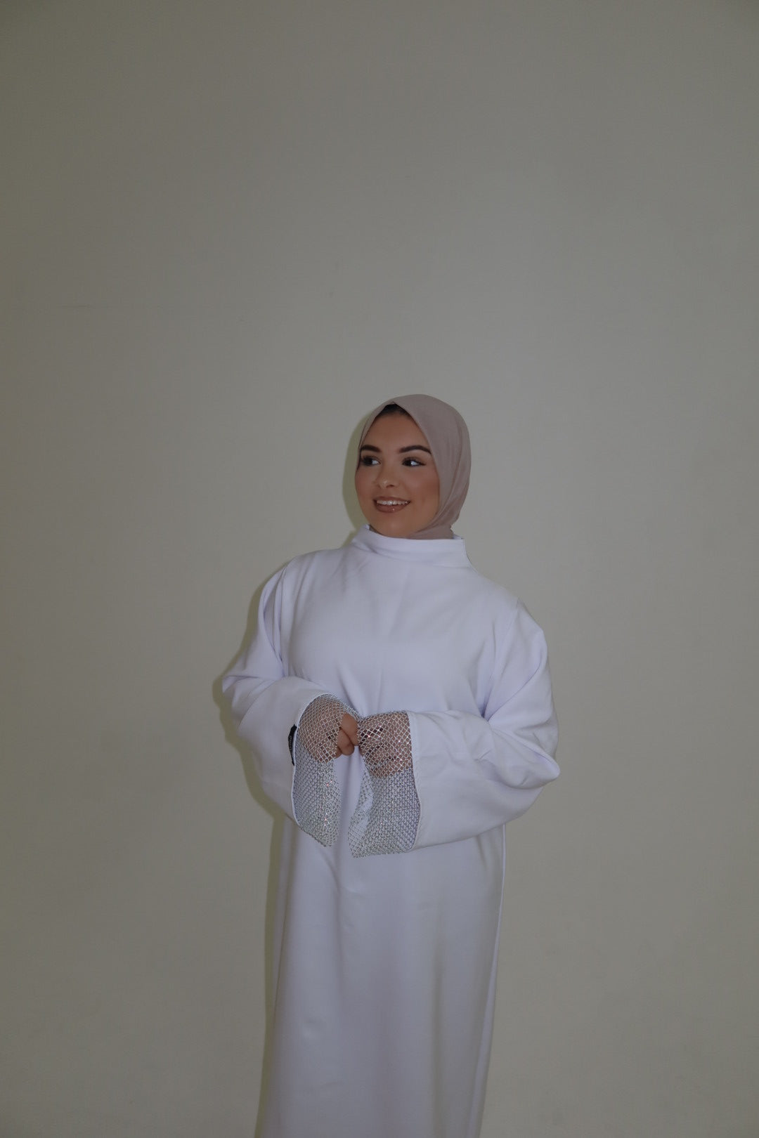 Pre order Reté white