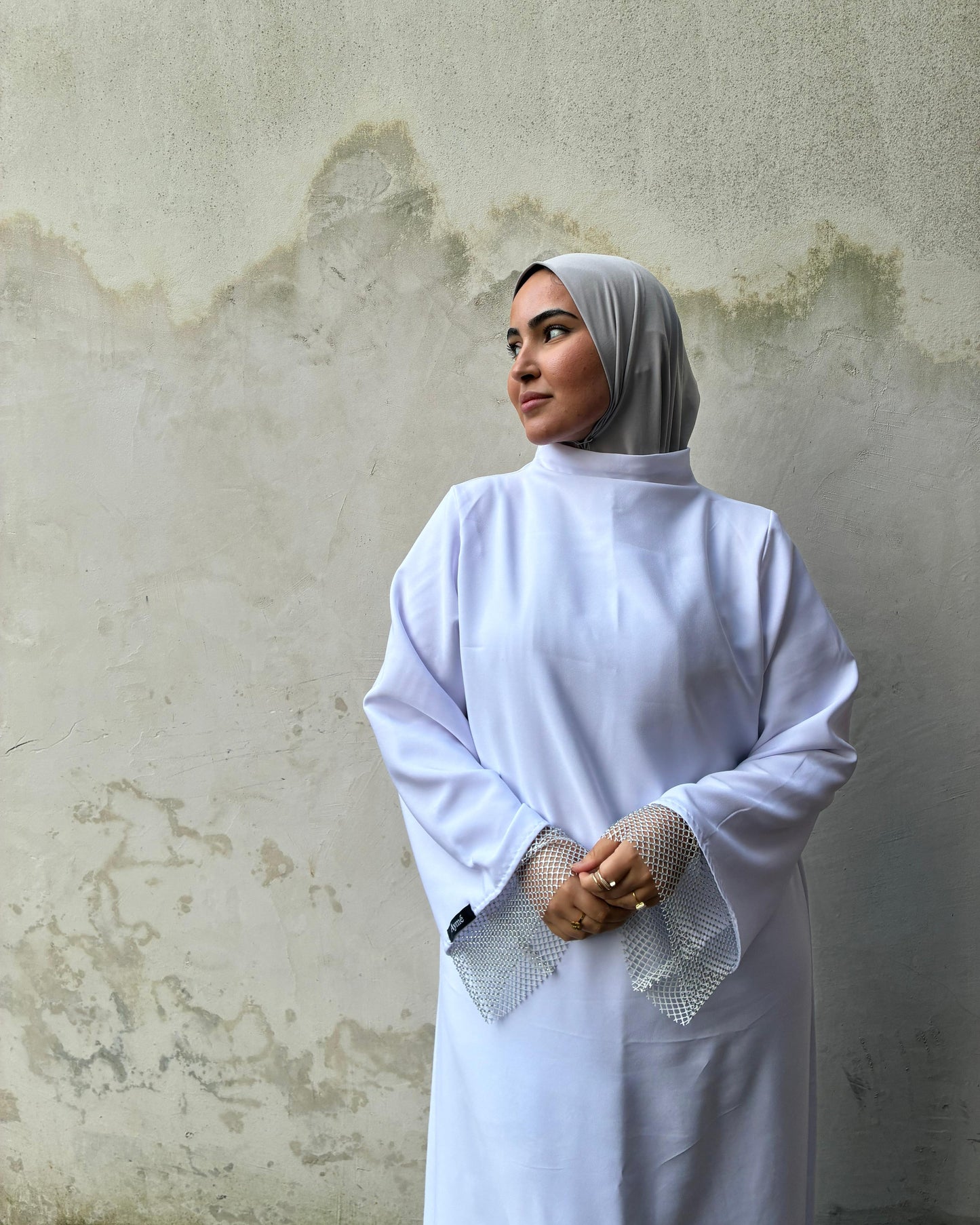 Pre order Reté white